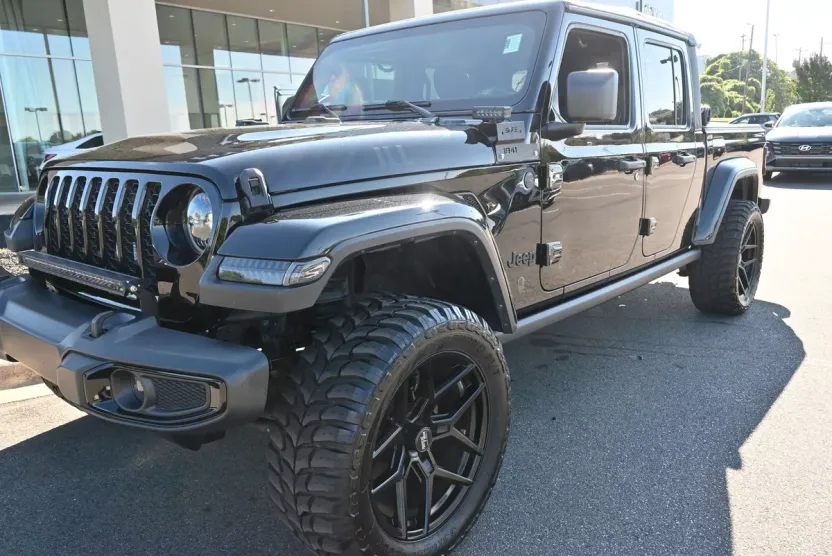 2022 Jeep Gladiator Sport photo 1