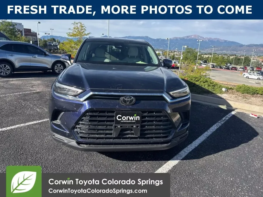 2025 Toyota Grand Highlander XLE photo 1