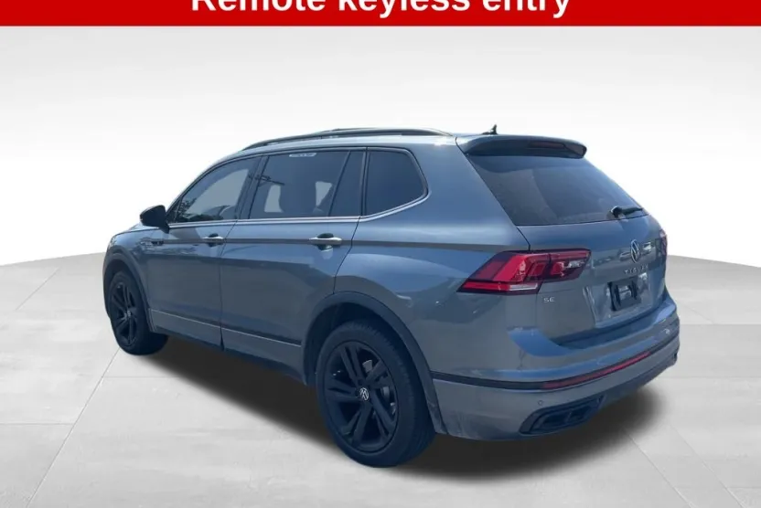 2024 Volkswagen Tiguan SE R-Line Black photo 1