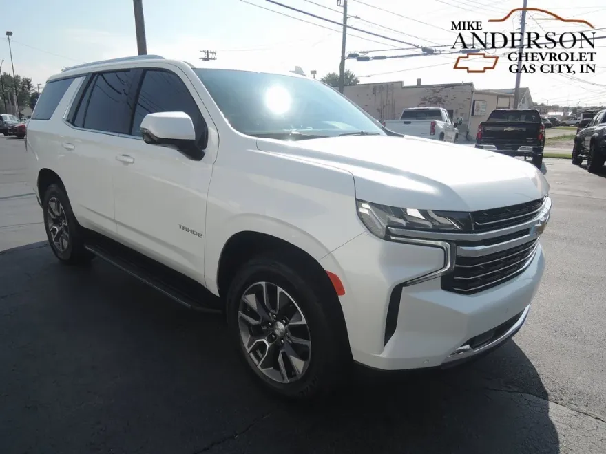 2022 Chevrolet Tahoe LT photo 1