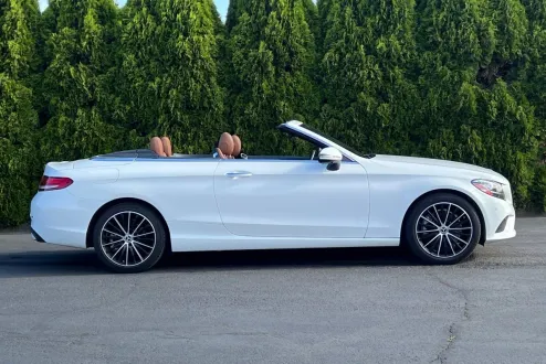 2020 Mercedes Benz C 300 photo 3
