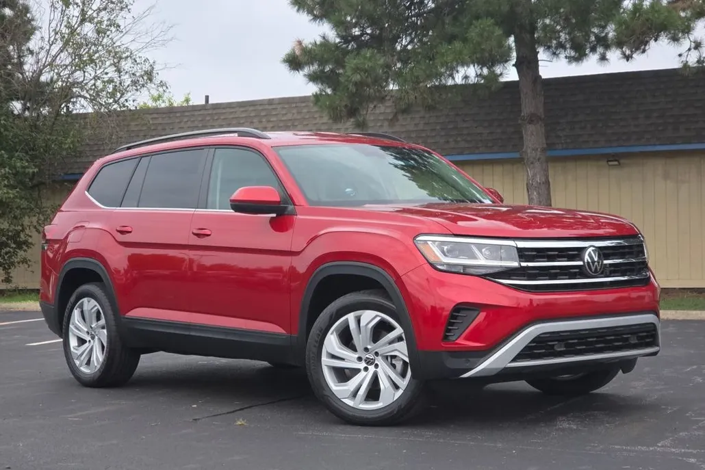 2023 Volkswagen Atlas V6 SE Technology photo 1