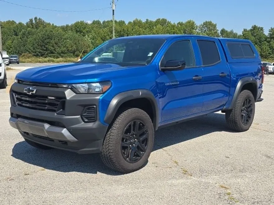 2024 Chevrolet Colorado Trail Boss photo 1