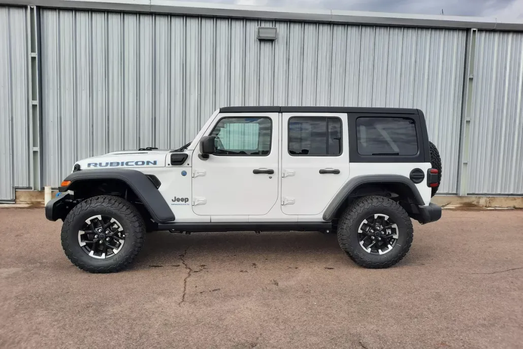 2024 Jeep Wrangler 4xe Rubicon photo 1