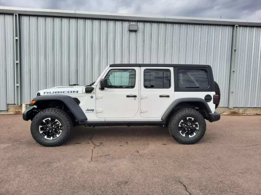 2024 Jeep Wrangler 4xe Rubicon photo 1