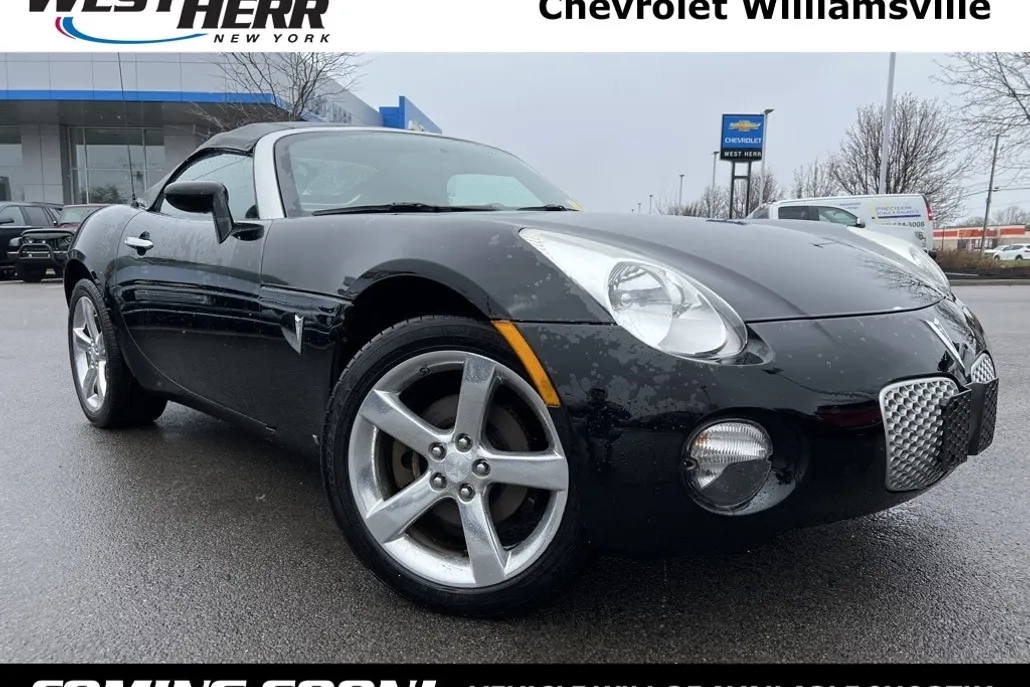 2008 Pontiac Solstice Convertible photo 1
