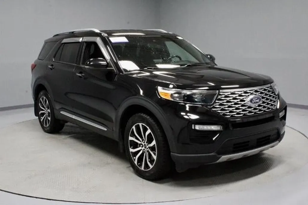 2022 Ford Explorer Platinum photo 1