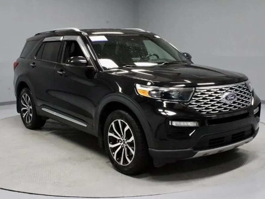 2022 Ford Explorer Platinum photo 1