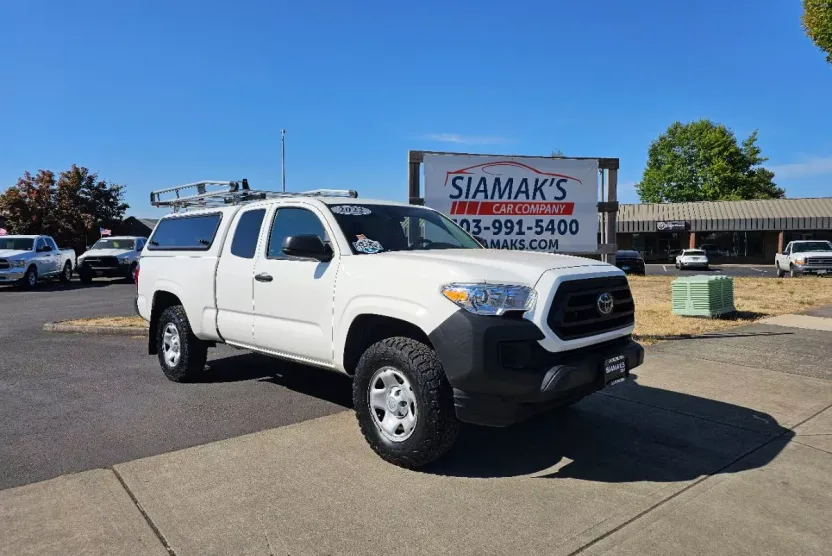 2022 Toyota Tacoma SR photo 1