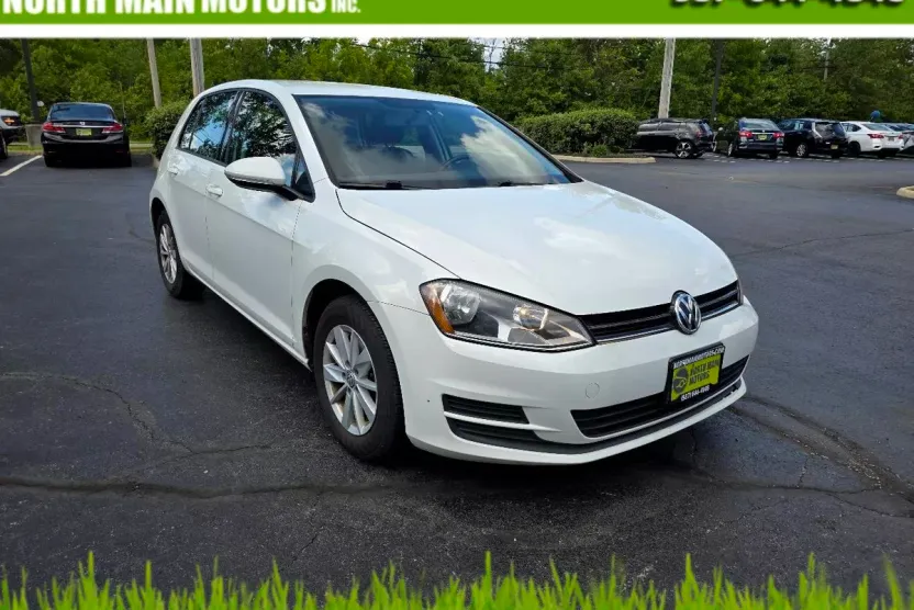 2017 Volkswagen Golf Wolfsburg Edition SEL photo 1