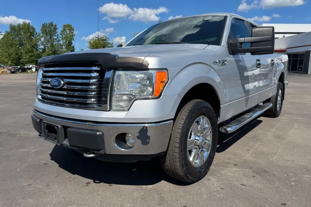 2011 Ford F-150 XLT photo 1