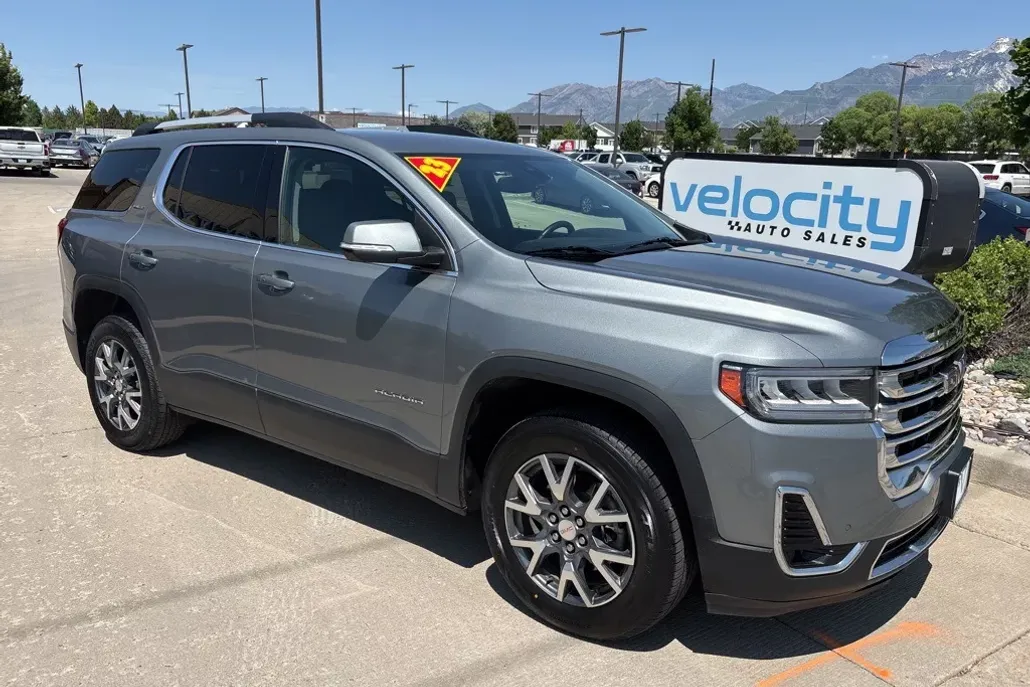 2023 Gmc Acadia SLT photo 1