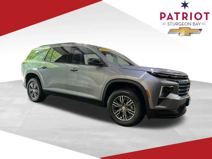 2025 Chevrolet Traverse photo 1
