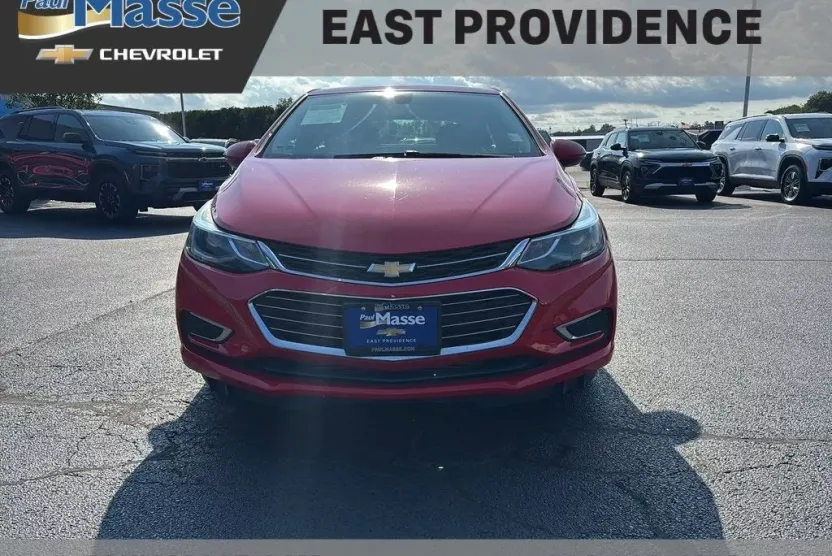 2018 Chevrolet Cruze Premier photo 1