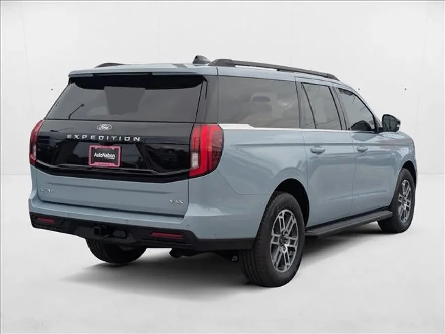 2025 Ford Expedition MAX photo 1