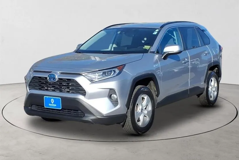 2021 Toyota RAV4 Hybrid XLE photo 1