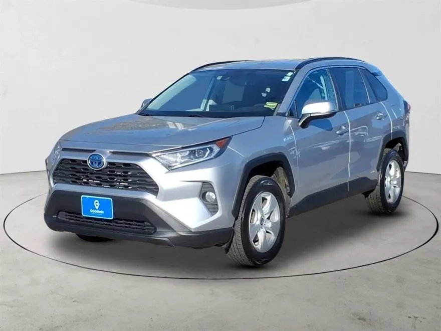 2021 Toyota RAV4 Hybrid XLE photo 1