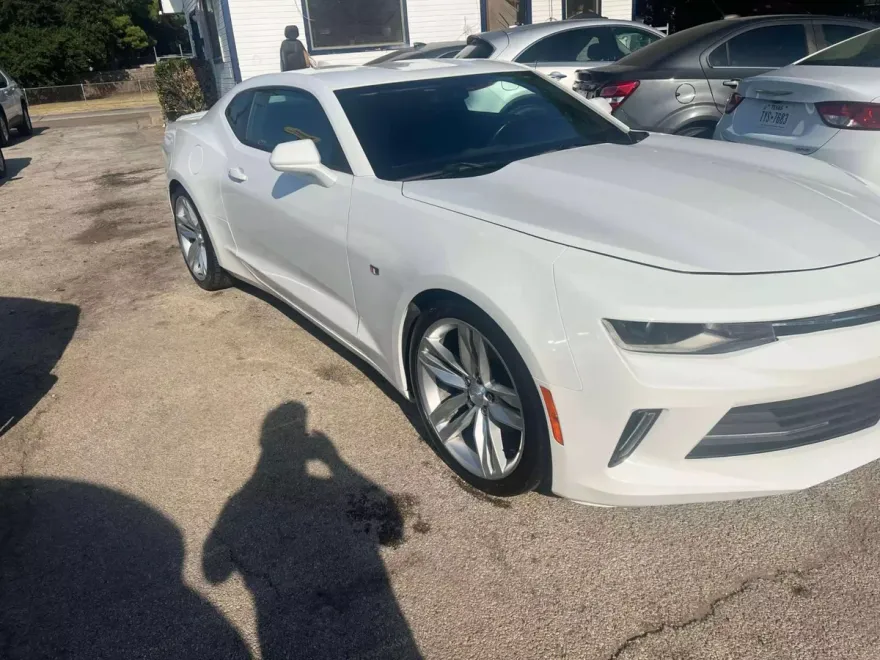 2018 Chevrolet Camaro Coupe photo 1