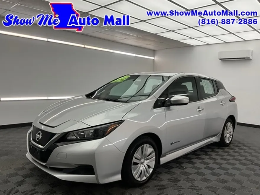 2019 Nissan Leaf S photo 1