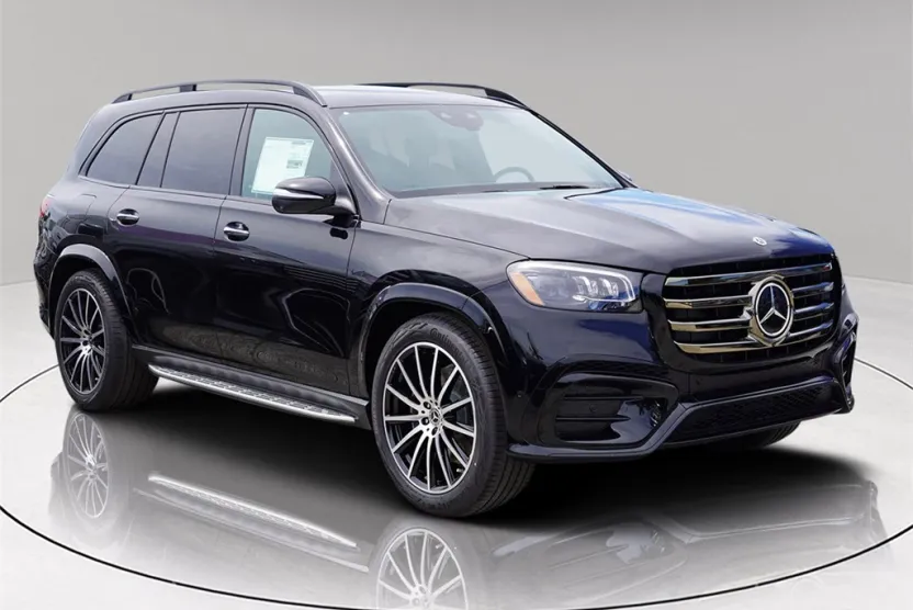 2026 Mercedes Benz GLS 450 4MATIC photo 1