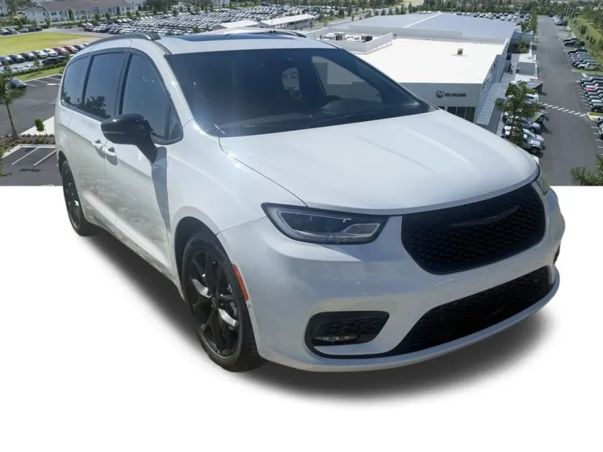 2025 Chrysler Pacifica Limited photo 1