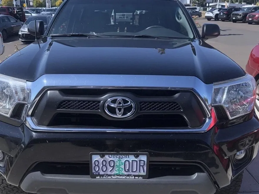 2015 Toyota Tacoma Base V6 photo 1