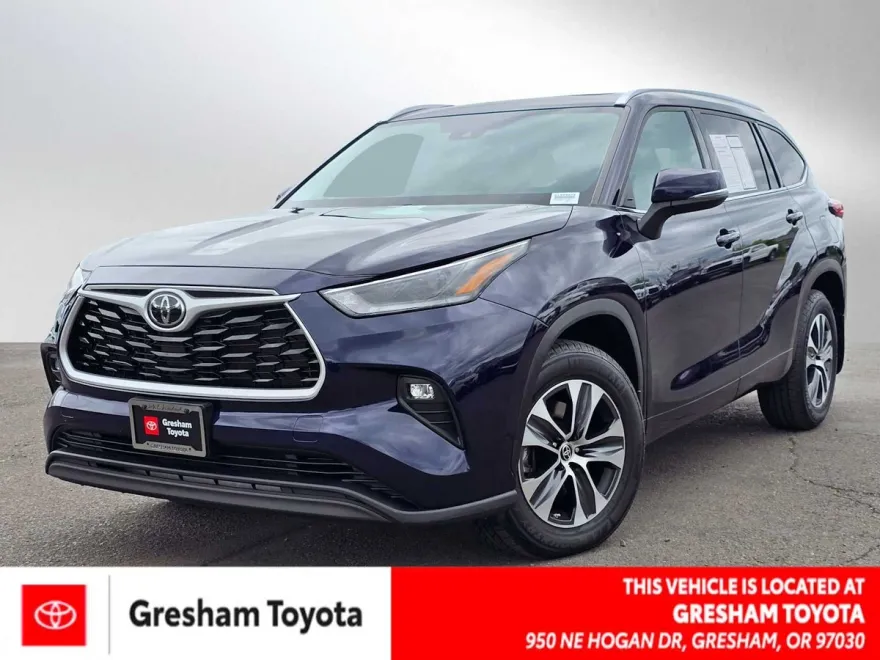 2021 Toyota Highlander XLE photo 1