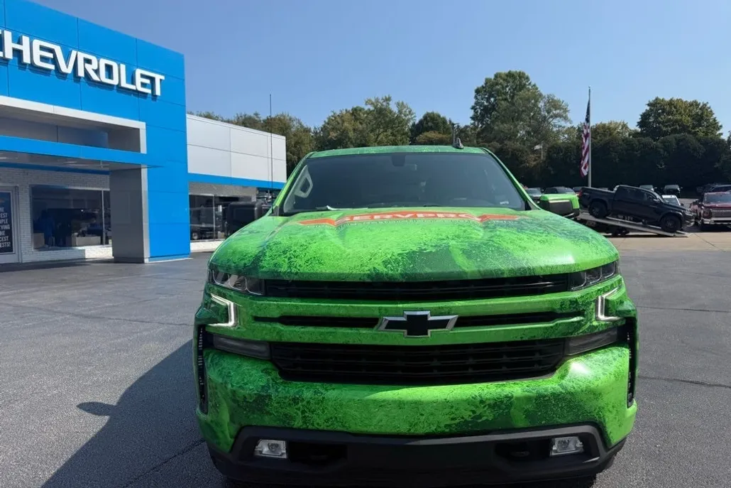 2022 Chevrolet Silverado 1500 RST photo 1