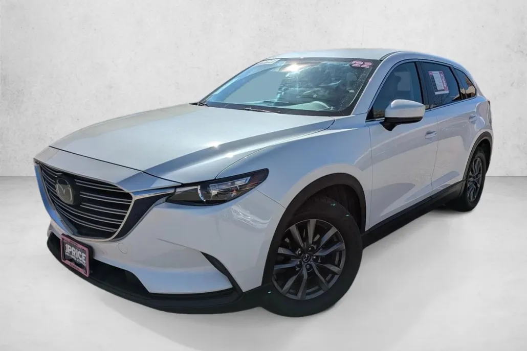 2022 Mazda CX-9 Touring photo 1