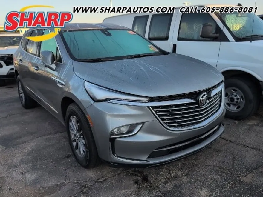 2023 Buick Enclave Essence photo 1