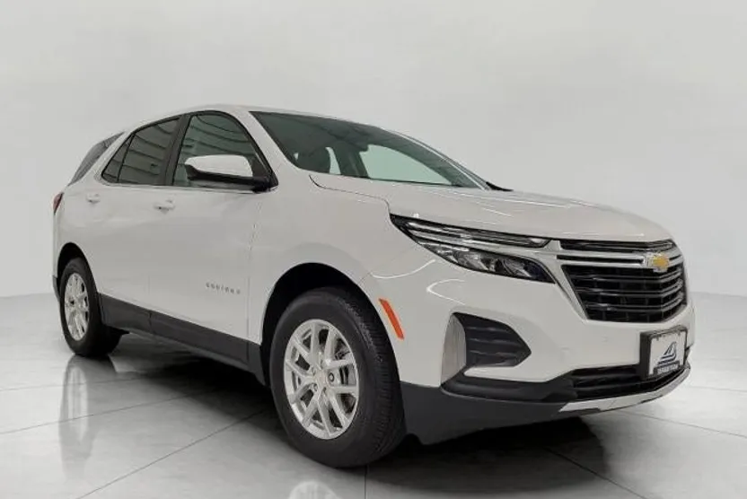2024 Chevrolet Equinox LT photo 1