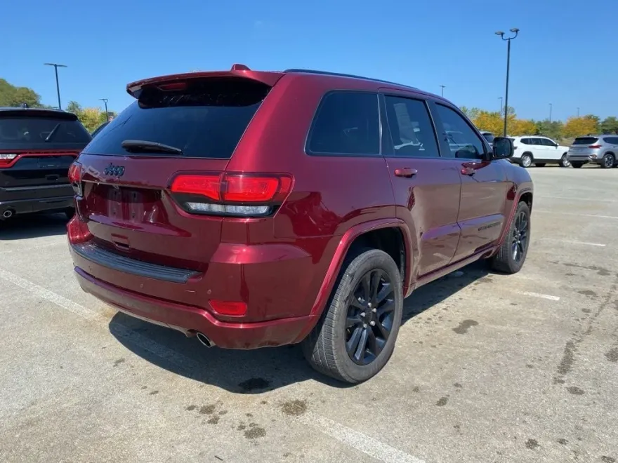 2020 Jeep Grand Cherokee Altitude photo 1