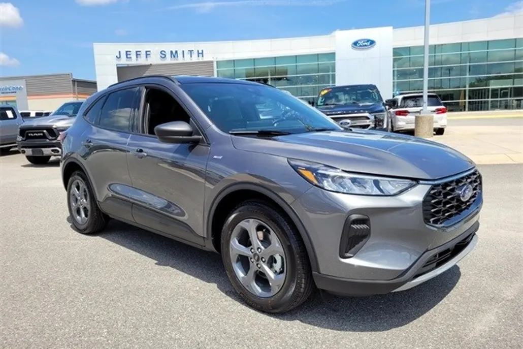 2025 Ford Escape ST-Line photo 1