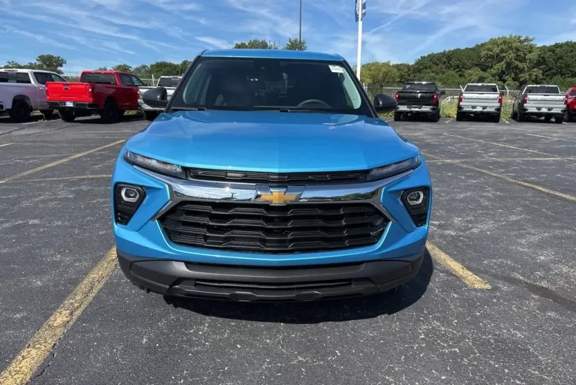 2026 Chevrolet Trailblazer LS photo 1