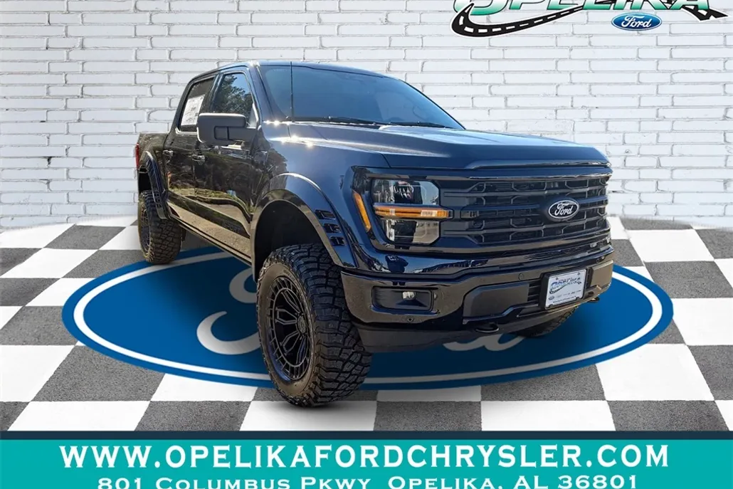 2024 Ford F-150 XLT photo 1