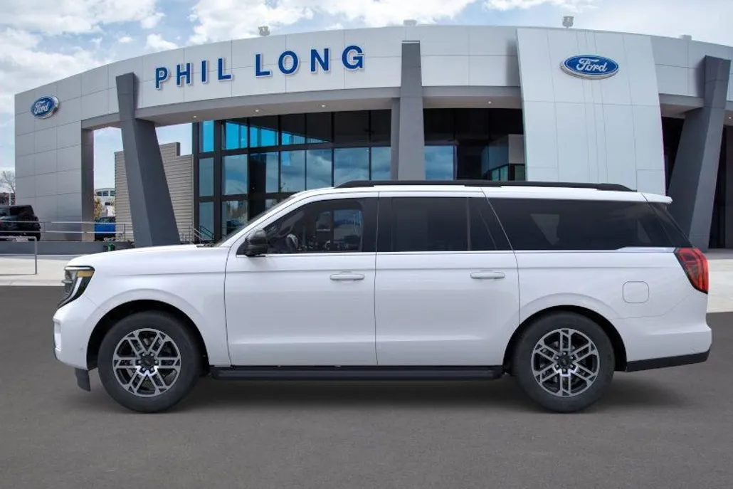 2025 Ford Expedition MAX photo 1
