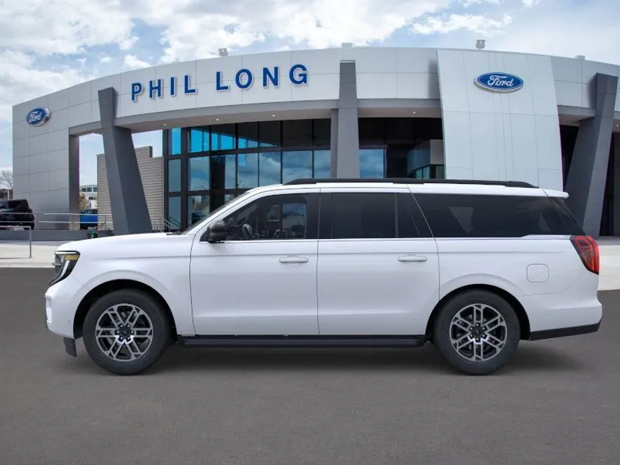 2025 Ford Expedition MAX photo 1