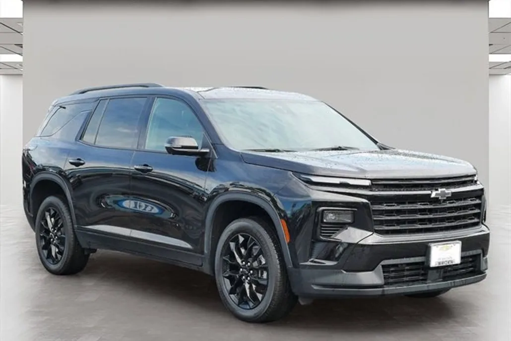 2024 Chevrolet Traverse photo 1