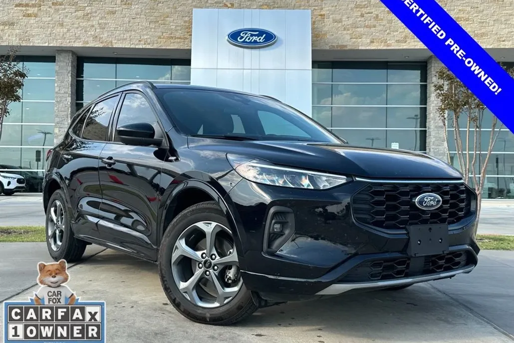 2023 Ford Escape ST-Line Select photo 1