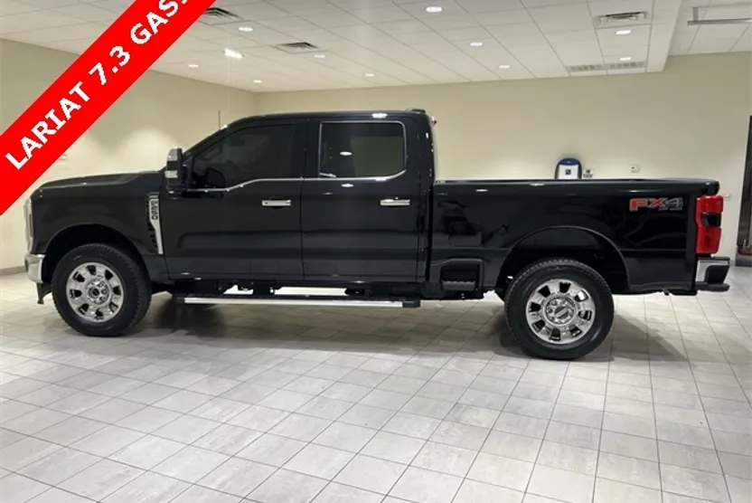 2025 Ford F-250 photo 1