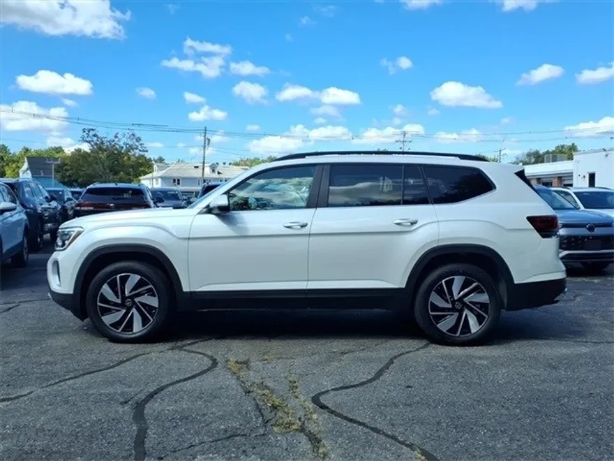 2026 Volkswagen Atlas SE Technology photo 1