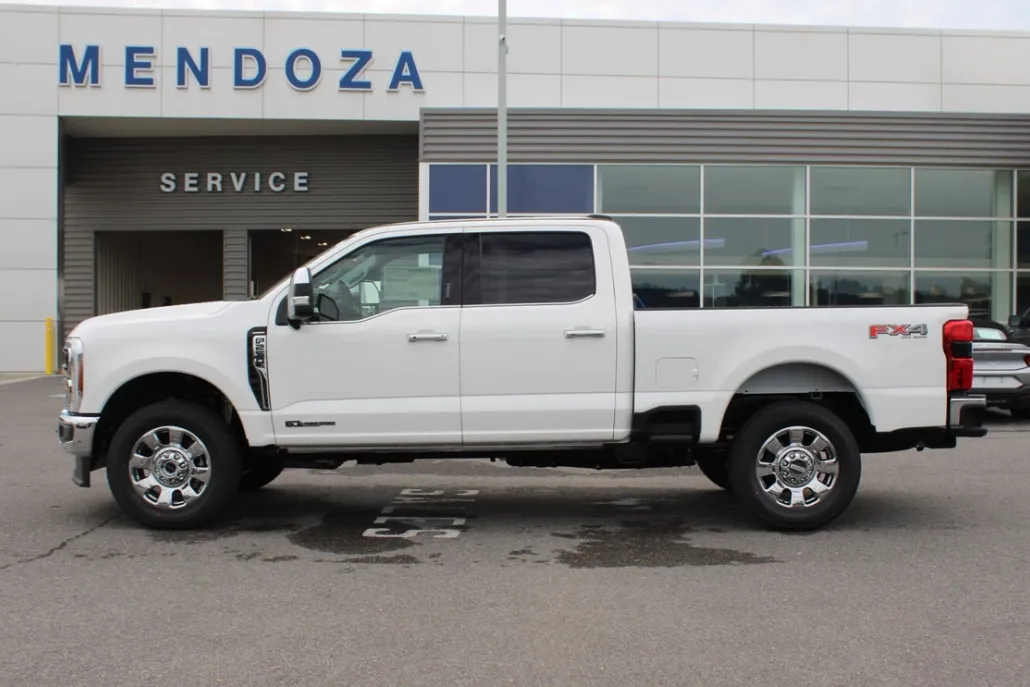 2026 Ford F-250 Lariat photo 1