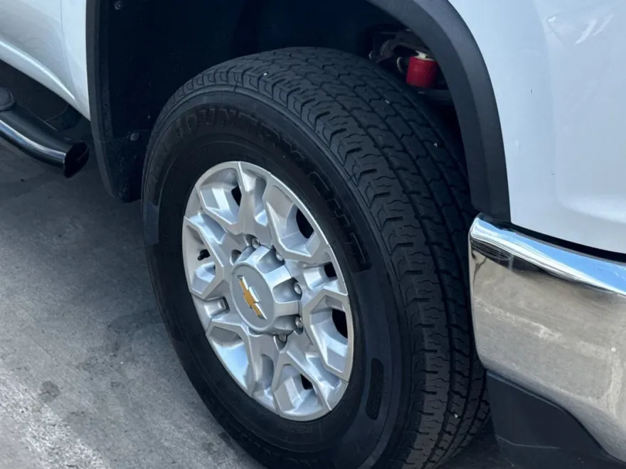 2022 Chevrolet Silverado 3500HD LTZ photo 1