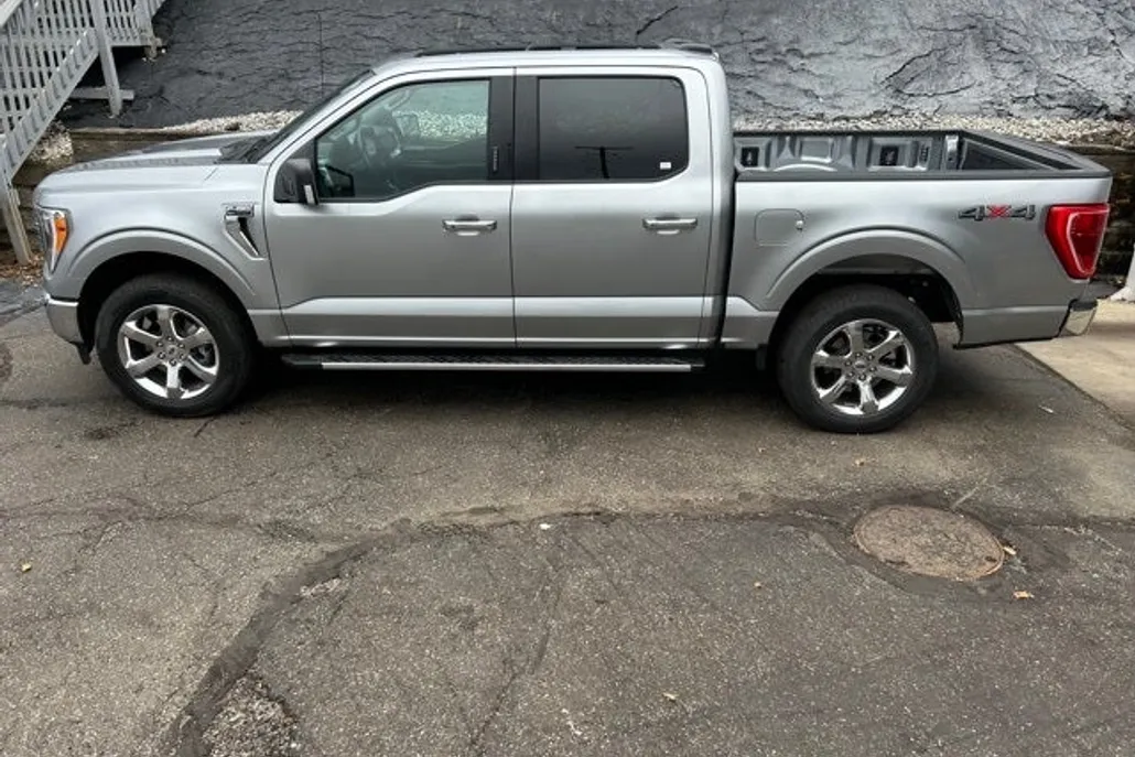 2022 Ford F-150 XLT photo 1