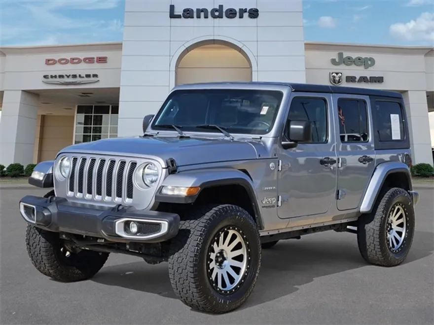 2020 Jeep Wrangler Unlimited Sahara photo 1