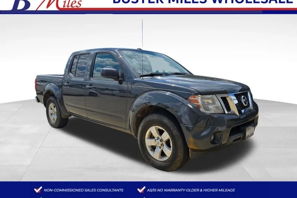 2013 Nissan Frontier SV photo 1