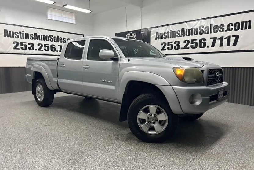 2011 Toyota Tacoma PreRunner V6 photo 1