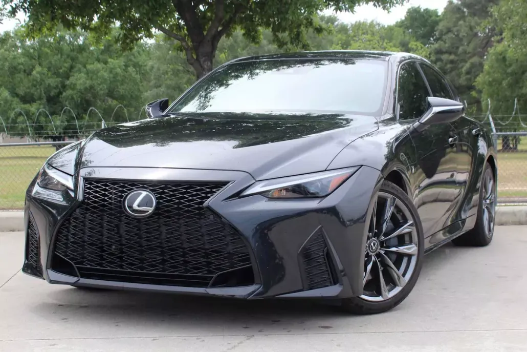 2023 Lexus IS F SPORT photo 1