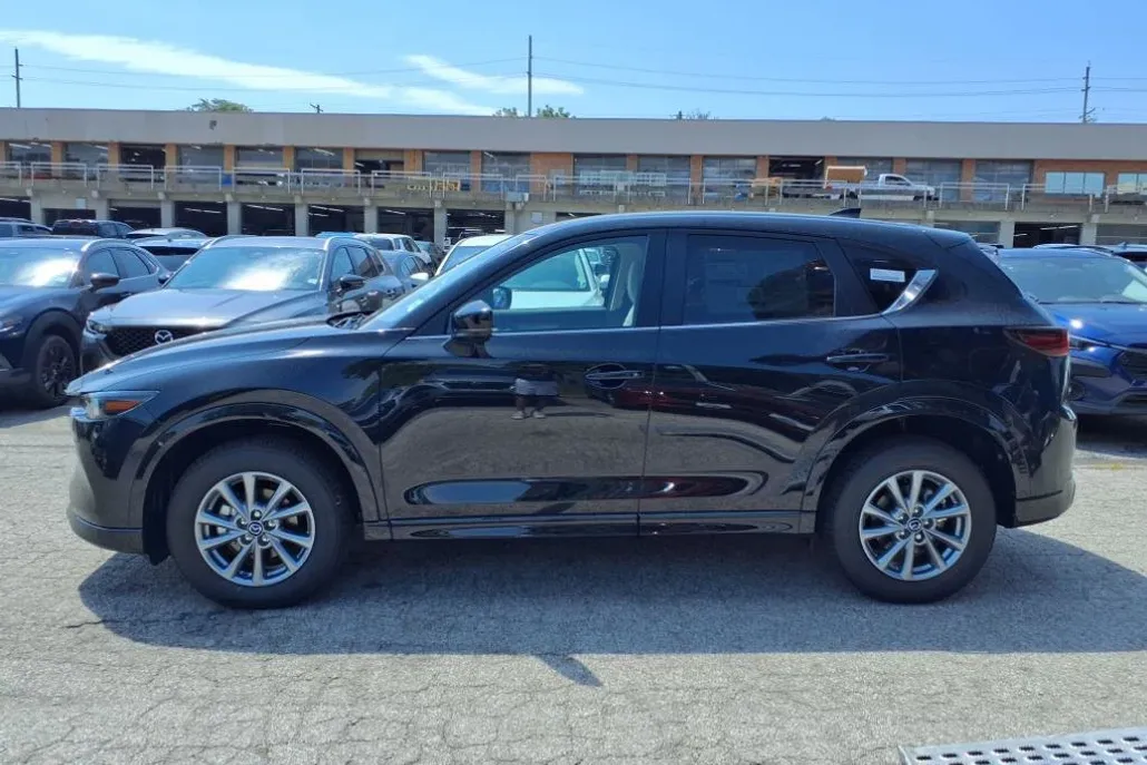 2025 Mazda CX-5 2.5 S Preferred photo 1