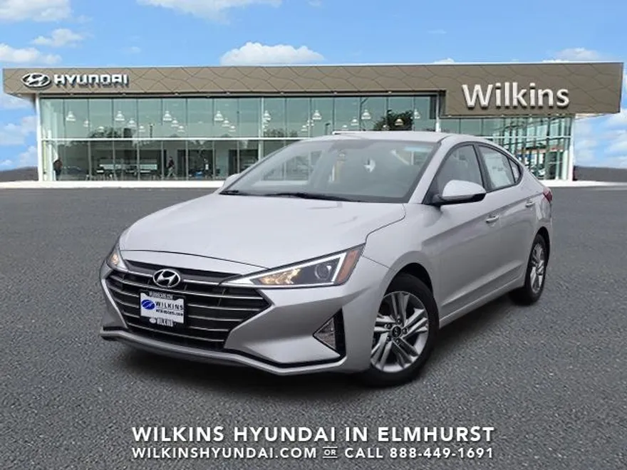 2020 Hyundai Elantra SEL photo 1
